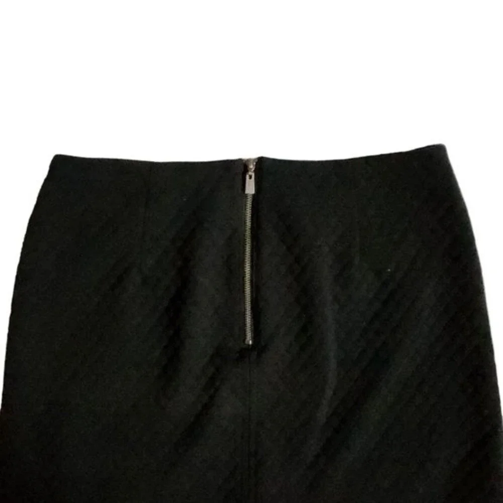 Laundry by Shelli Segal Black Textured Quilted Mini Skirt Zipper Pockets Sz 2